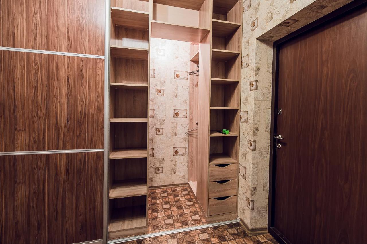 Apartments Kyiv Apartment *